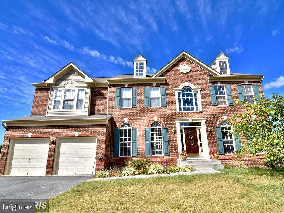 1st image of 424 Stonecrest Dr