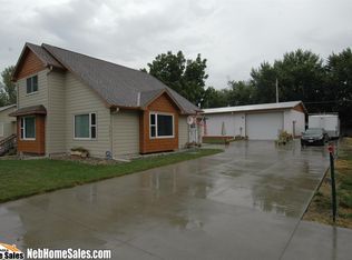 380 NW 18th St, Lincoln, NE 68528