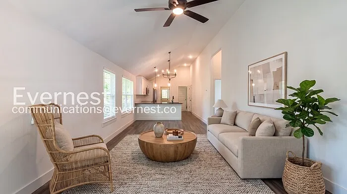 4 bed, 2.0 bath, 1338 sqft, $1,945 — Photo 2