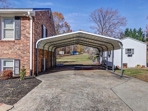 5th image of 148 Forest Dr