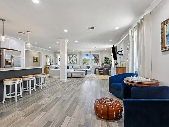 5th image of 165 Hibiscus Pl