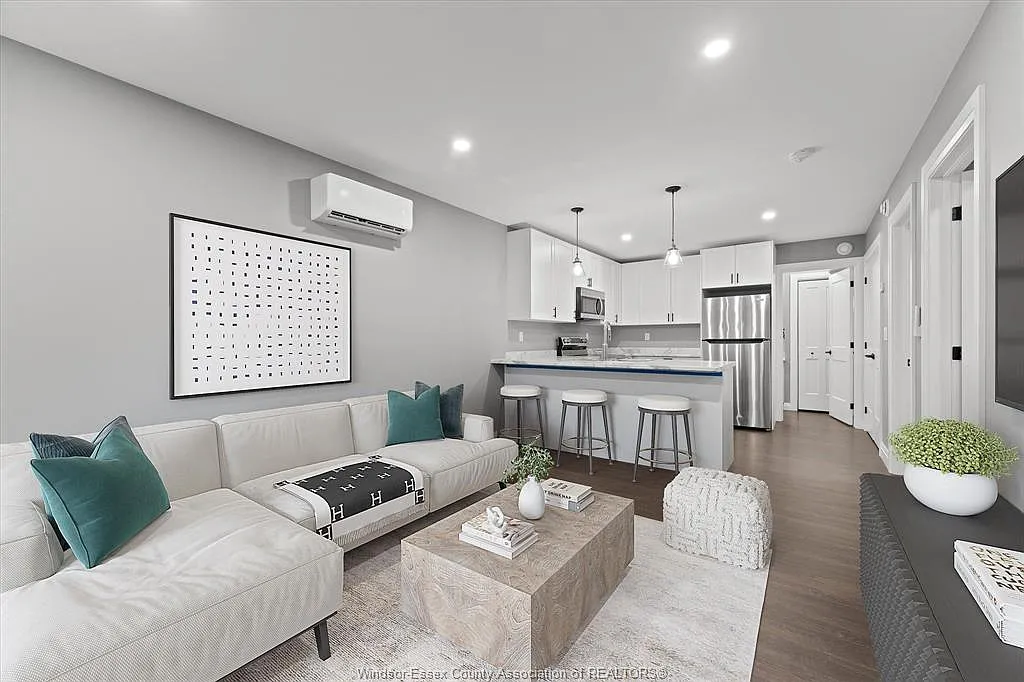 2 bed, $1,770 — Photo 2