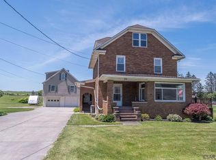 915 Miller Picking Rd, Davidsville, PA 15928