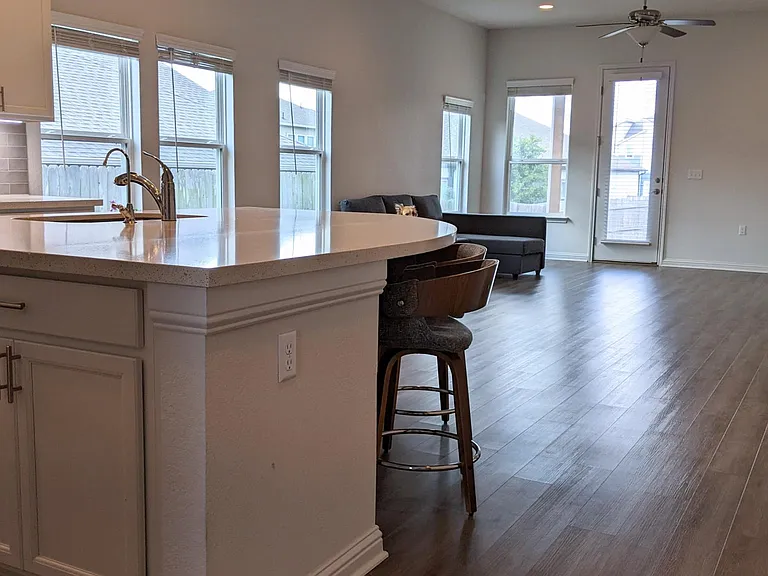 16529 Glimmering Rd — Photo 6