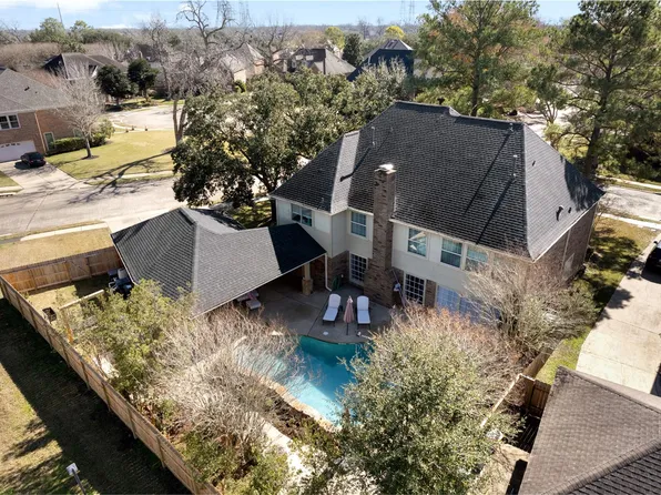 47 Sterling St, Sugar Land, TX 77479