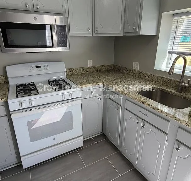 3141 Agate St — Photo 7