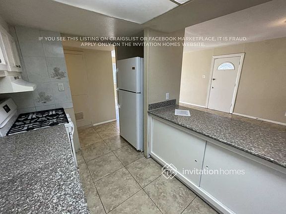 4th image of 6116 W Claremont St