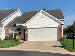122 Charlton Wynde Dr, Louisville, KY 40245