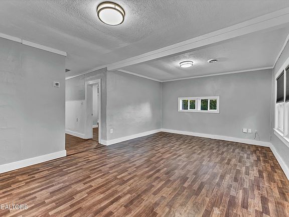 4th image of 226 Boardman Ave