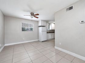 1711 Fourcade St, Houston, TX