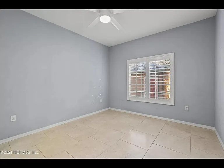 510 Florida Club Blvd — Photo 10