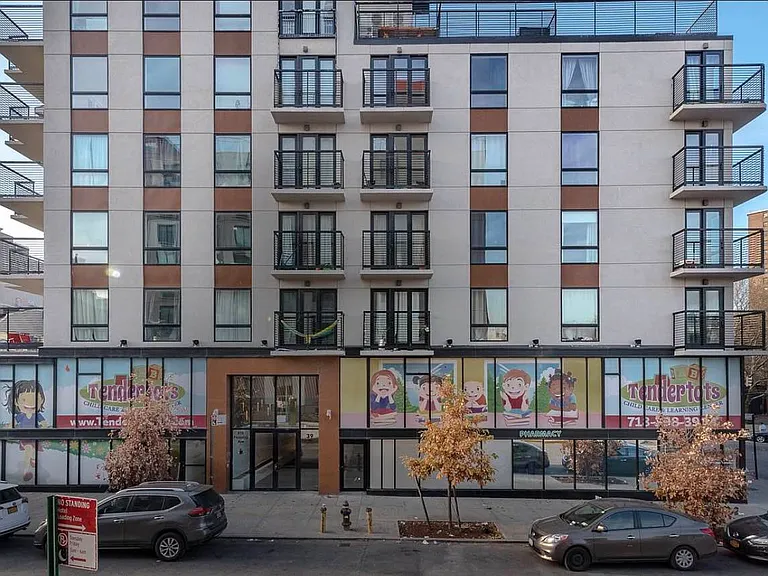 810 Flushing Ave #4B — Photo 4