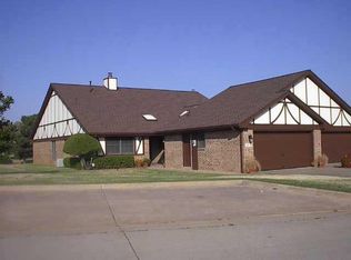 3216 Pondridge Rd, Chickasha, OK 73018