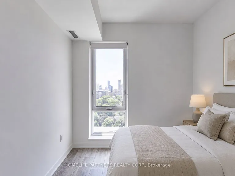 10 Oak St #1107 — Photo 10