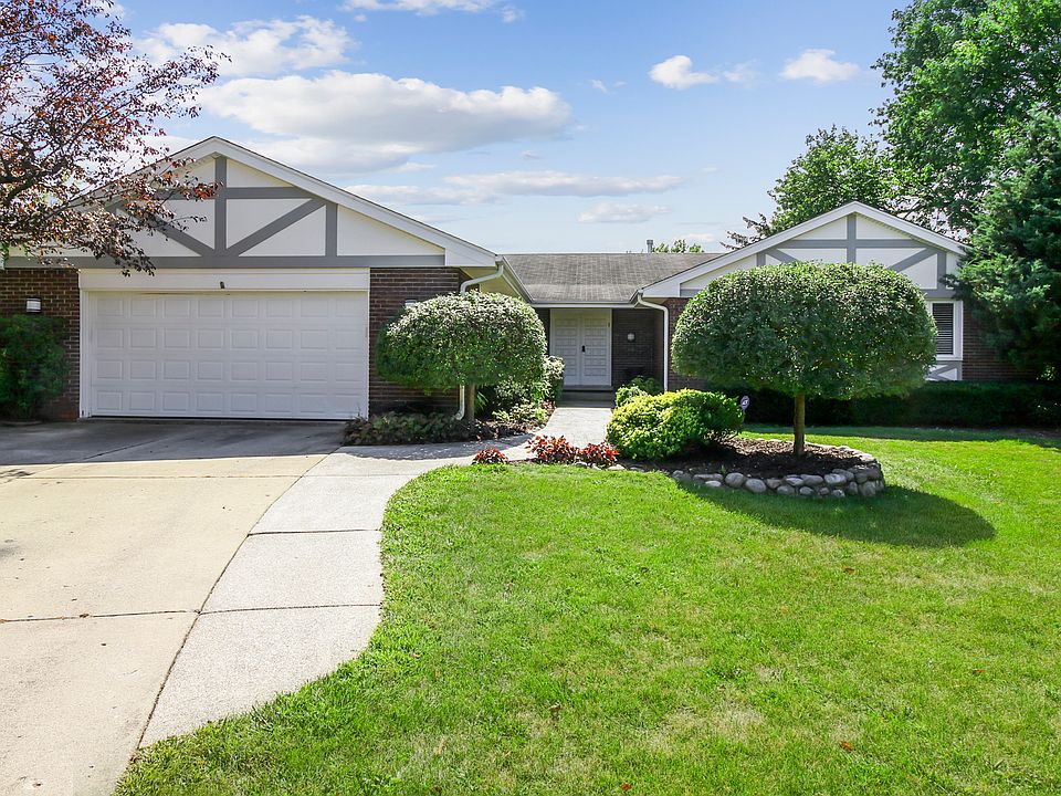 1st image of 3743 Radcliffe Dr