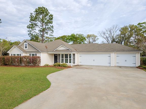 3rd image of 100 N Moody Dr