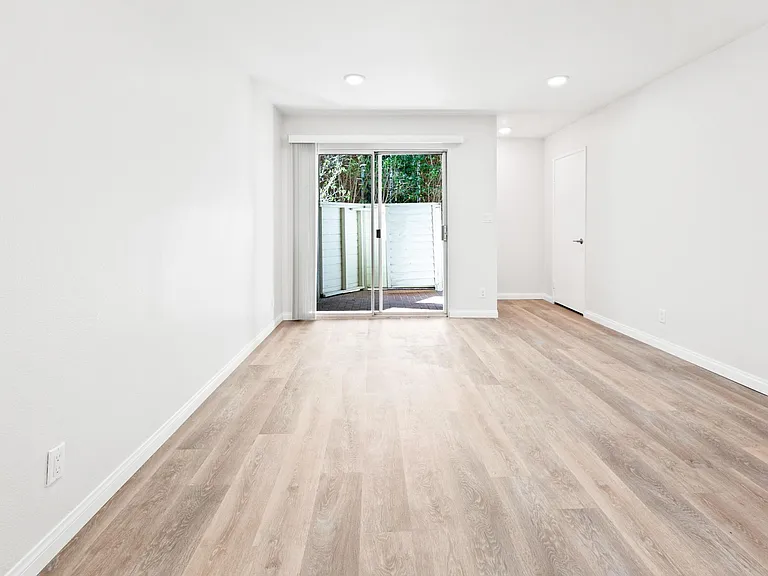 10376 Almayo Ave — Photo 56