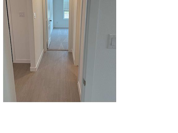3rd image of 1303 Rockwell Dr