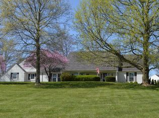 10205 N Roanoke Rd, Roanoke, IN 46783