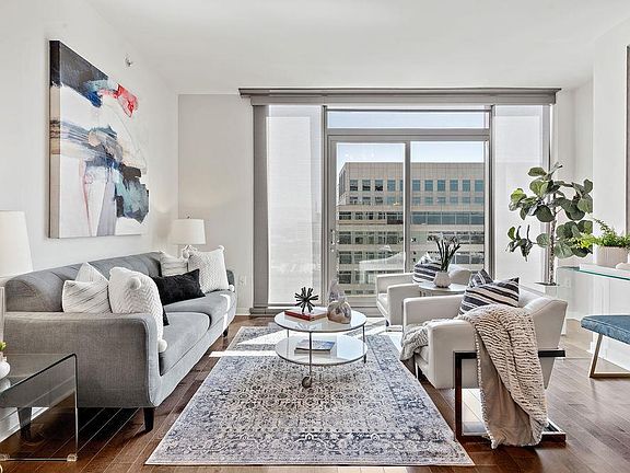 4th image of 38 N Almaden Blvd Unit 1708