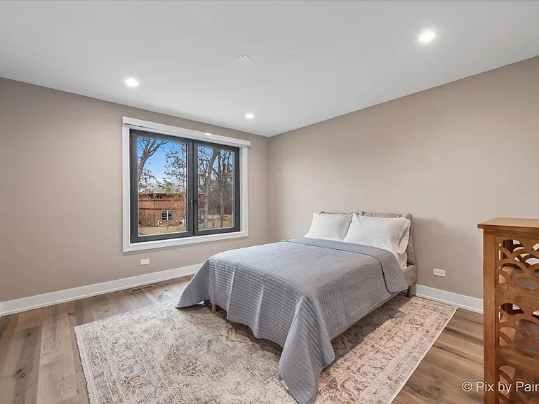 148 Oak St — Photo 24