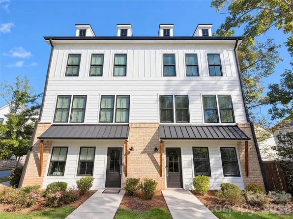 11915 Fiddlers Roof Ln, Charlotte, NC 28277
