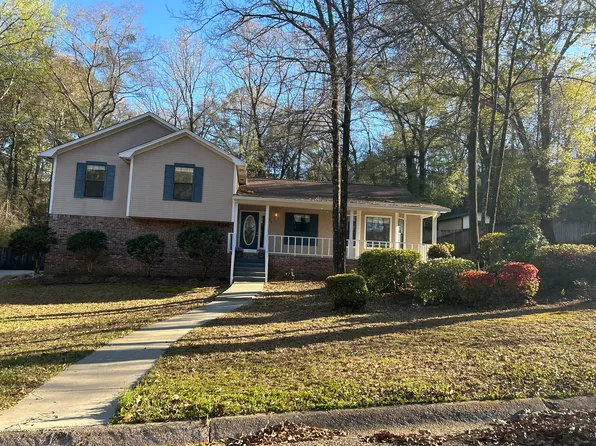 304 E Silver Oak Dr, Enterprise, AL 36330