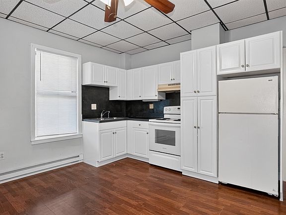5th image of 308 Hollis St