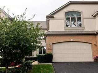 880 N Coolidge Ave, Palatine, IL 60067