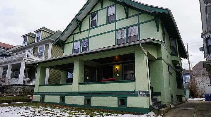 1st image of 19 Inwood Pl #19
