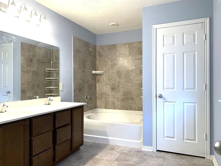 16303 Copperwood Run Way — Photo 28