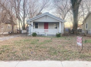 1736 W Olive St, Springfield, MO 65802