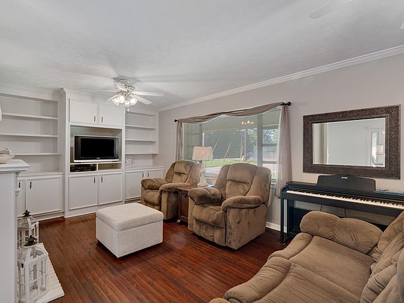 5th image of 186 Hartfield Rd