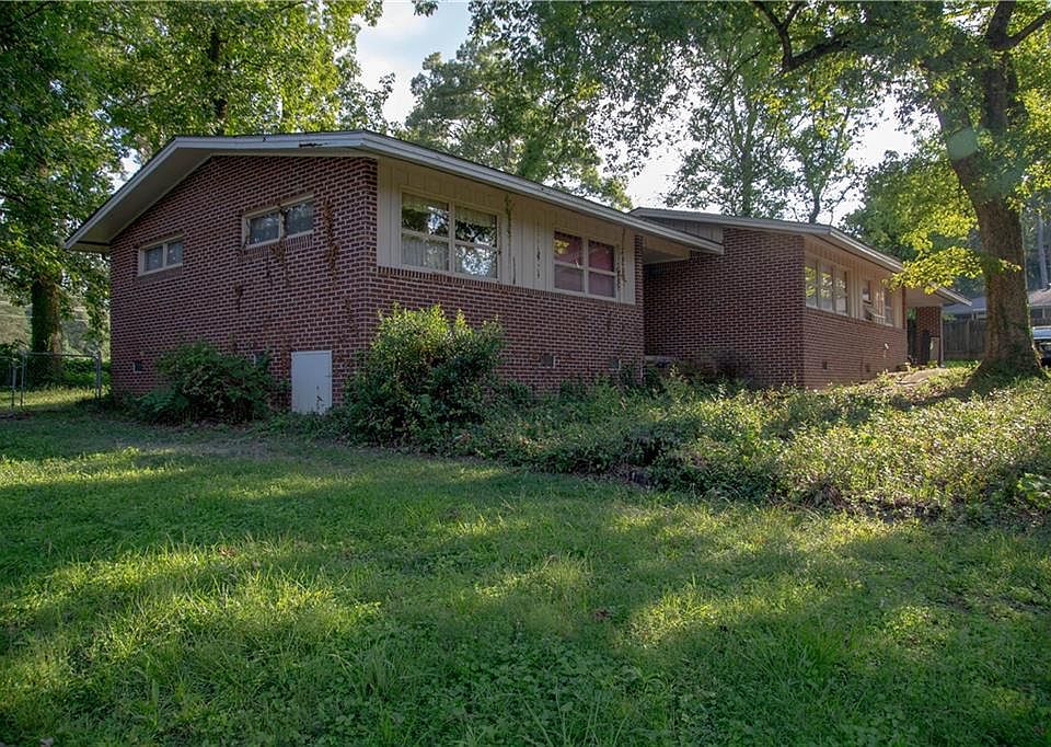 1st image of 2779 Fairlane Dr