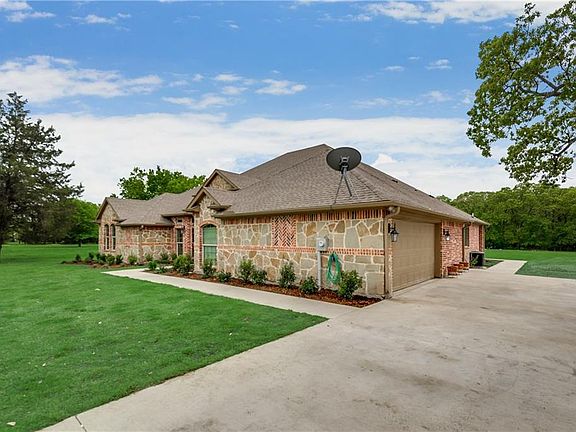 3rd image of 8466 County Road 2420