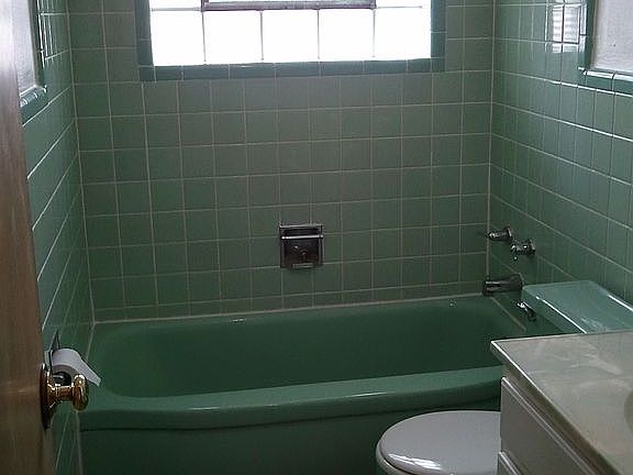 5th image of 7451 Hoover Ave