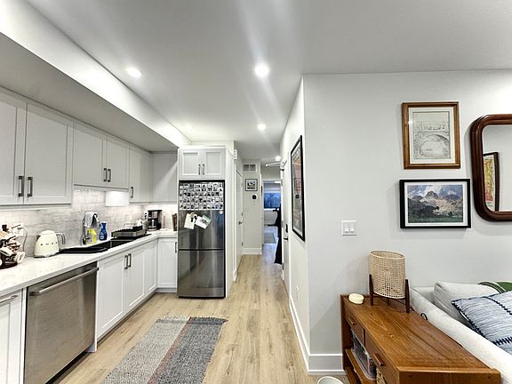 3rd image of 73 Dewson St Floor 2