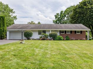 59 Longsworth Dr, Penfield, NY 14526