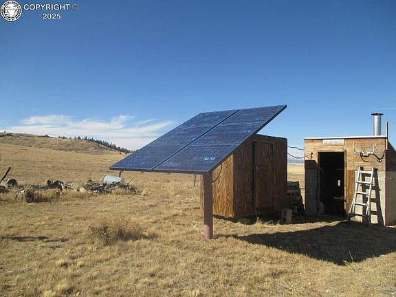 5th image of 350 Antero Dr