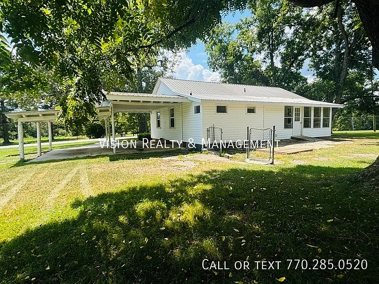 538 Old Airport Rd — Photo 18