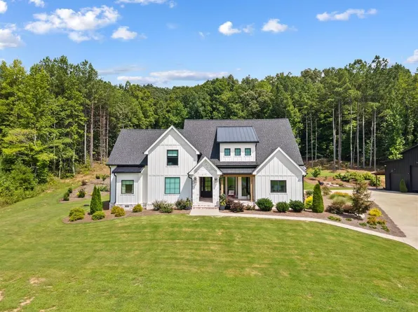 993 Lafayette Rd, Rocky Face, GA 30740