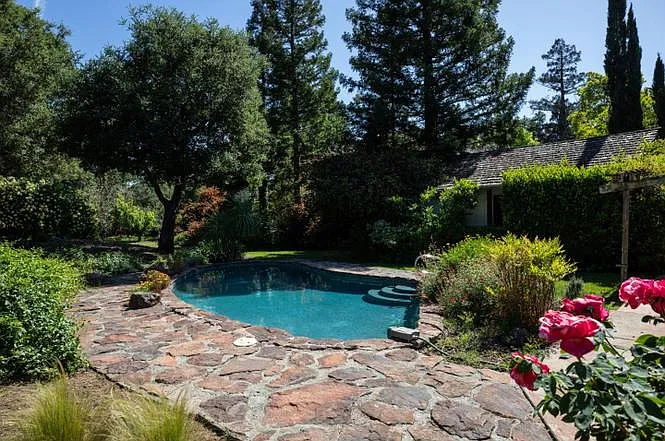 Loyola Dr, Los Altos — Photo 3
