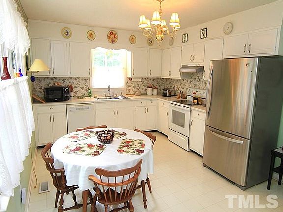 5th image of 5626 Greenbay Dr