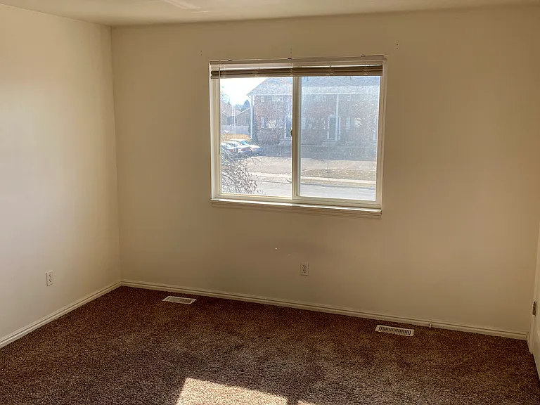 682 N 400 W #680 — Photo 10