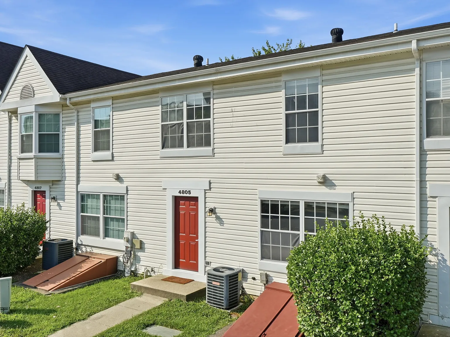 2 bed, 2.5 bath, 1397 sqft, $2,500 — Photo 4
