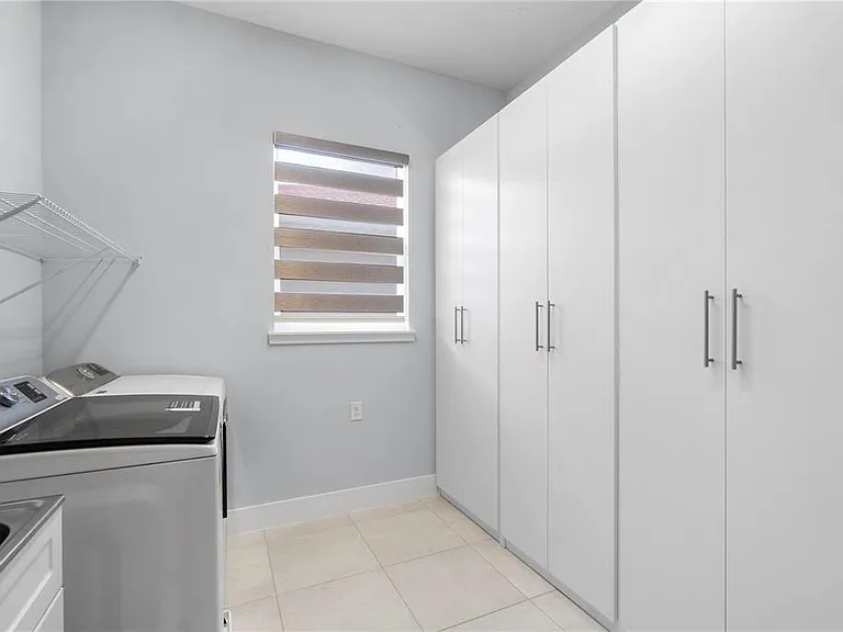 2320 Symphony Cir — Photo 19