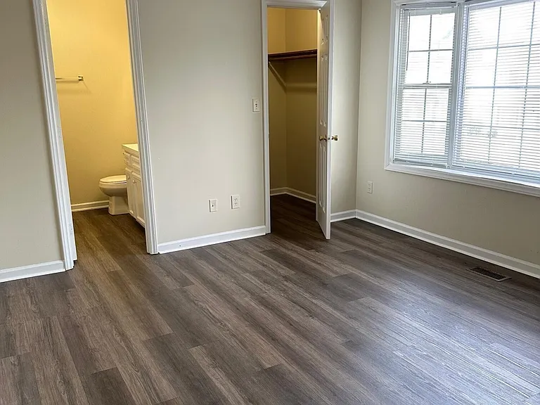 1119 Grovemont Dr #J6 — Photo 14