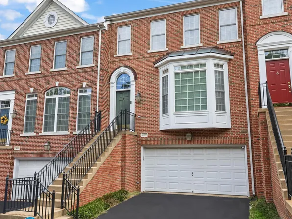 4107 Quiet Crossing Ct, Fairfax, VA 22033