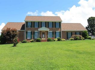 23 Christopher Ct, Waynesboro, VA 22980
