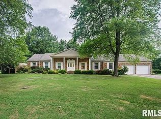 3310 W Lakeview Rd, Marion, IL 62959